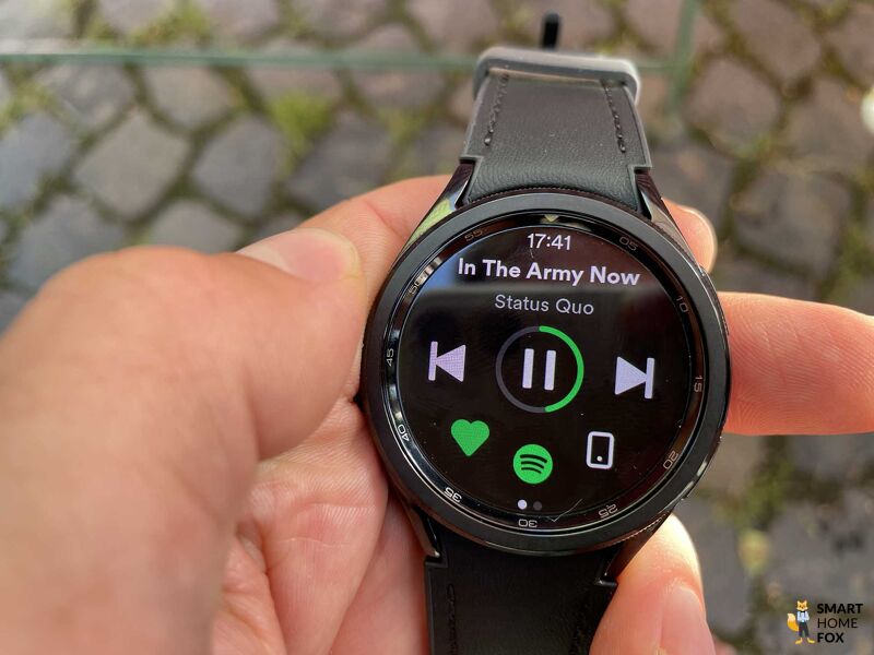 Samsung Galaxy Watch 6 Classic.
